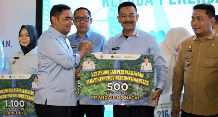 Hadiri May Day Sumut 2026, Bupati Madina Terima 500 Kartu BPJS Ketenagakerjaan