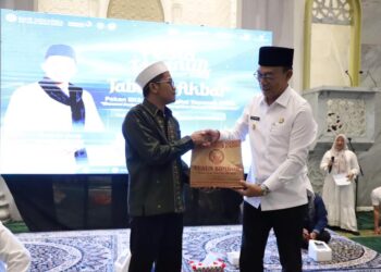 Hadiri Tabligh Akbar Pesta Tapanuli 2026, Ustadz Ucay Puji Kepemimpinan Gus Irawan