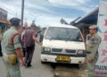 Satpol PP dan Dishub Madina Razia Angkot dan Santri yang Merokok
