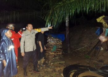 Ibu dan Anak Hilang Tertimbun Longsor di Tapsel
