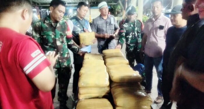 Ini yang Terjadi di Balik Terbuangnya 33 Bal Ganja di Padang Laru