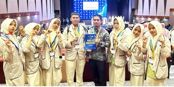 Riset Hijau Siswa MAN 1 Madina Rajai Kompetisi Penemu Muda di Malaysia
