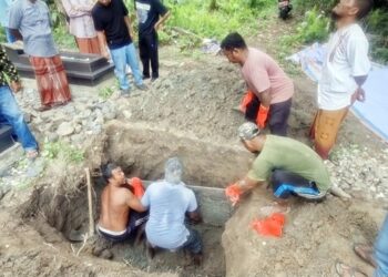 Miris…! Keponakan Terpaksa Pindahkan Makam Paman-Bibiknya Demi Akhiri Konflik Warisan