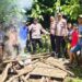 Warga Padangsidimpuan dan Polisi Bakar Gubuk Transaksi Narkoba