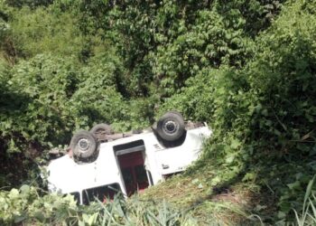 Angkot Bawa Santri Musthafawiyah Terjun ke Jurang di Saba Purba