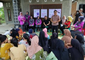Gotong-royong PAAR di Tanjung Mompang Jadi Ajang Bereskan Adminduk Warga