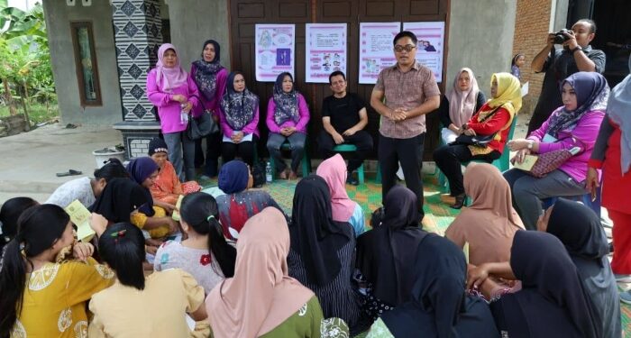 Gotong-royong PAAR di Tanjung Mompang Jadi Ajang Bereskan Adminduk Warga