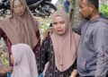 Isak Tangis Istri dan Pesan Terakhir Muhammad Solih dari Lubang Tambang Emas