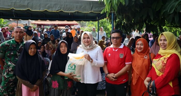 Mandiri Pangan, Wabup Madina Tantang Warga Sulap Pekarangan Jadi Kebun Cabai