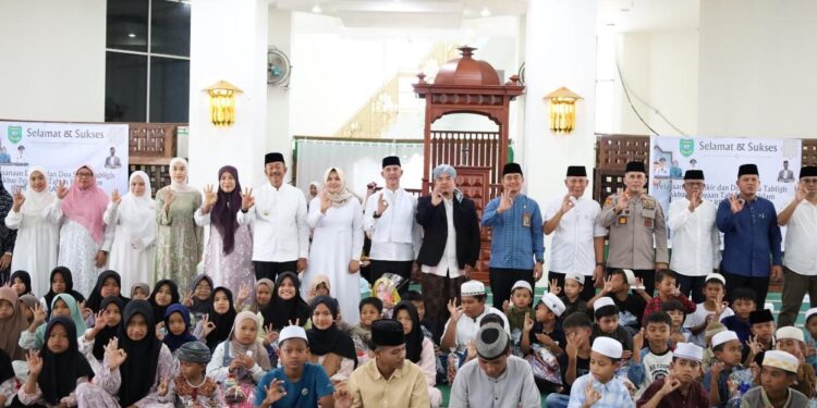 Peringatan 10 Muharram, Pemkab Madina Rangkul Anak Yatim dan Disabilitas