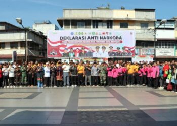 Ratusan Warga Padangsidimpuan Deklarasi Perang Total Lawan Narkoba