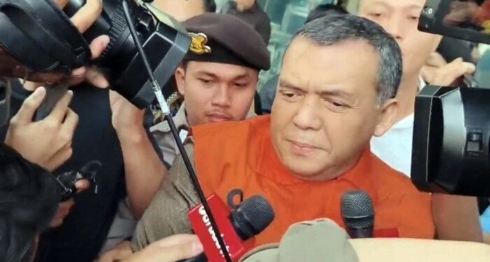 Tangan Diborgol, Wamen Imipas Silmy Karim Ditahan KPK