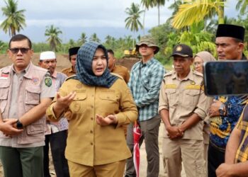 Tanpa Tunggu Bantuan Bibit, Petani Tanggabosi Antusias Turun ke Sawah
