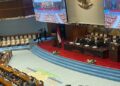 Tok…! DPR Sahkan Revisi UU Polri, Atur Batas Usia Pensiun Perwira Tinggi