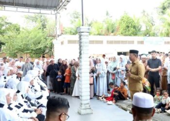 Bupati Madina Dorong Jamaah Umrah Gunakan Wings Air