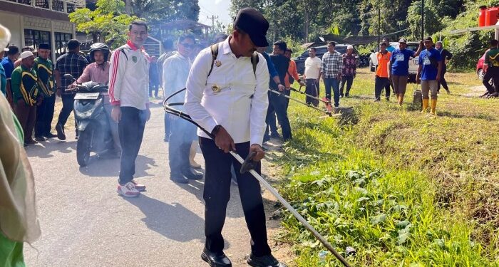 Bupati Madina Dorong Partai Demokrat Jadikan Kebersihan Lingkungan Standar Baru Politik