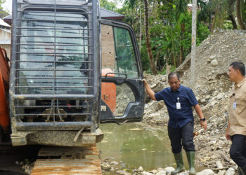 Ekskavator Disita, Pemprov Sumut Tindak Tambang Emas Ilegal di Kotanopan