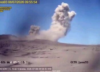 Gunung Anak Krakatau Erupsi, BPBD Banten Ingatkan Bahaya Tsunami