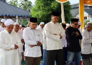Lewat Salat Tasbih, Pj. Sekda Madina Ajak Warga Bersihkan Hati