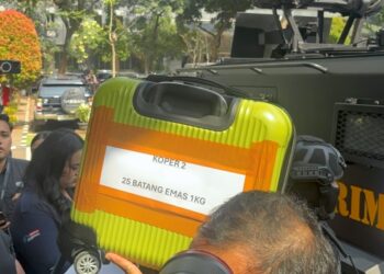 Sitaan Emas 74 Kg Korupsi 3 BUMN Diangkut Rantis Brimob ke Polda Metro