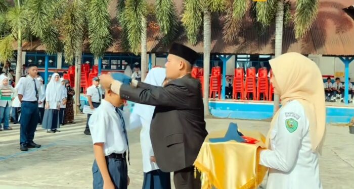 Tangis Haru Warnai Hari Pertama MPLS di SMPN 1 Padangsidimpuan