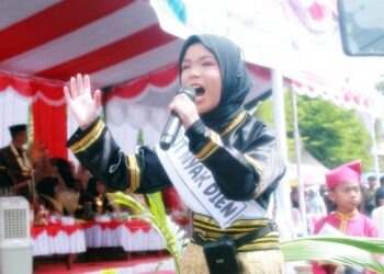Cut Nyak Dhien Cilik Heningkan Karnaval HUT ke-81 RI di Madina
