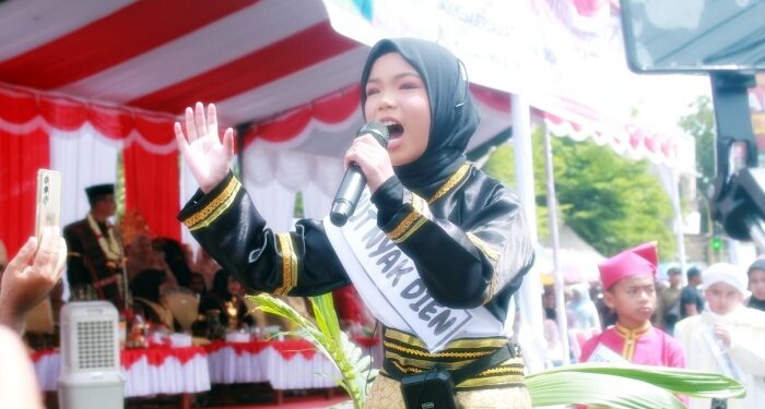 Cut Nyak Dhien Cilik Heningkan Karnaval HUT ke-81 RI di Madina