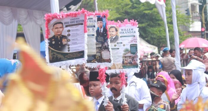SDN 098 Pidoli Kenalkan Pahlawan Madina di Karnaval HUT ke-81 RI