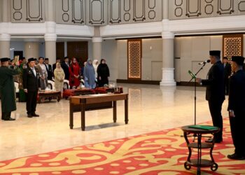 Bobby Nasution Lantik Timur Tumanggor Jadi Pj Sekdaprov Sumut