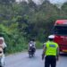 Truk Pupuk Tergelincir di Simirik, Warga Desak Pelebaran Jalan