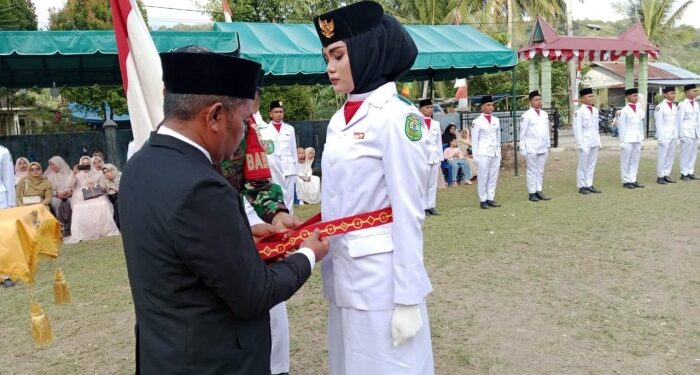 Keringat, Air Mata, dan Tekad 41 Remaja Tambangan Jelang Pengibaran Merah Putih