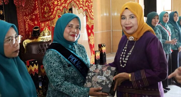Panyabungan Timur Borong Juara 1 Lomba Tortor dan Mars PKK Madina