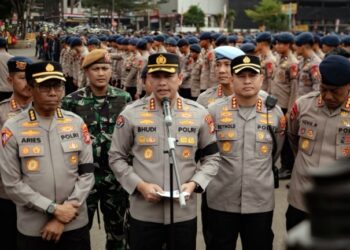 Ribuan Polisi Berpita Hitam Amankan 47 Aksi Massa di Jakarta