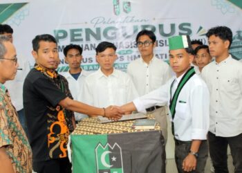 Tantowi Yahya Dilantik Jadi Ketum HMI Cabang Madina Periode 2026-2027