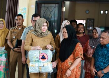 Wabup Madina Pacu Bantuan Rumah untuk Korban Kebakaran di Panyabungan Julu