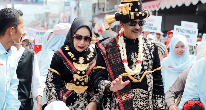 Wibawa Sutan Kumala Parhimpunan Naposo di Acara Karnaval Kemerdekaan