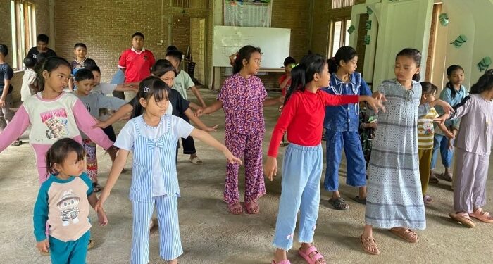 Tinggalkan Hape, Anak-anak Simangambat TB Ceria di Acara Witapermainur
