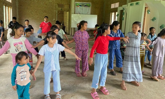 Tinggalkan Hape, Anak-anak Simangambat TB Ceria di Acara Witapermainur
