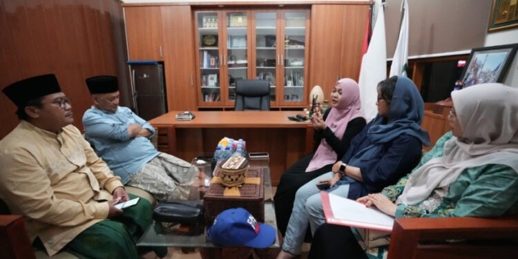 Menhaj Ingatkan Jamaah Umrah Tak Tergiur Tarif Murah yang Ditawarkan Travel
