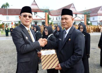 Bupati Tapsel Lantik 38 Kepala Sekolah, Ini Daftarnya