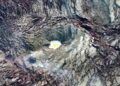 Gunung Anak Krakatau Turun ke Level II, Muncul Fenomena ‘Telor Ceplok’ di Kawahnya