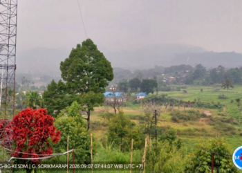 Gunung Sorikmarapi Keluarkan Asap Tipis, Masyarakat Dilarang Mendekati Kawah