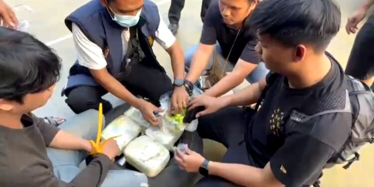 Bareskrim Polri Tangkap Kurir 5 Kg Sabu Asal Medan di Pelabuhan Tanjung Perak