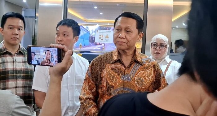 Bukan Melarikan Diri, Kuasa Hukum Sebut Erick Soedjasa ke Singapura untuk Berobat