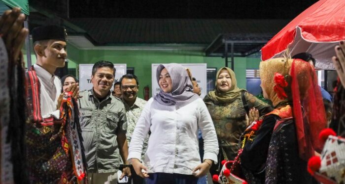 Wabup Atika Puji Inisiatif IPK Madina Padukan Nobar Sejarah dan Santunan Yatim