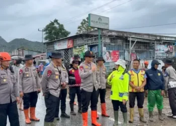 Kapolda Sumbar Tinjau Lokasi Bencana Galodo di Kabupaten Solok