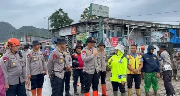 Kapolda Sumbar Tinjau Lokasi Bencana Galodo di Kabupaten Solok