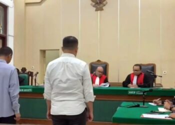 Majelis Hakim Vonis Bebas Dua Mantan Pejabat Madina di Kasus Korupsi Sawit