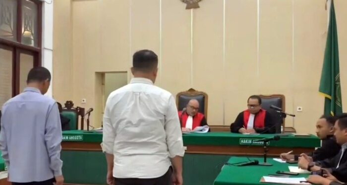 Majelis Hakim Vonis Bebas Dua Mantan Pejabat Madina di Kasus Korupsi Sawit