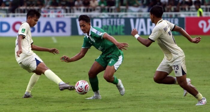 Rumput Baru Stadion Utama ‘Makan Korban’, PSMS Bantai Persiku 6-0
